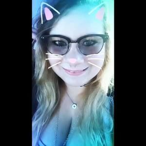 Meet your Posher, Brie